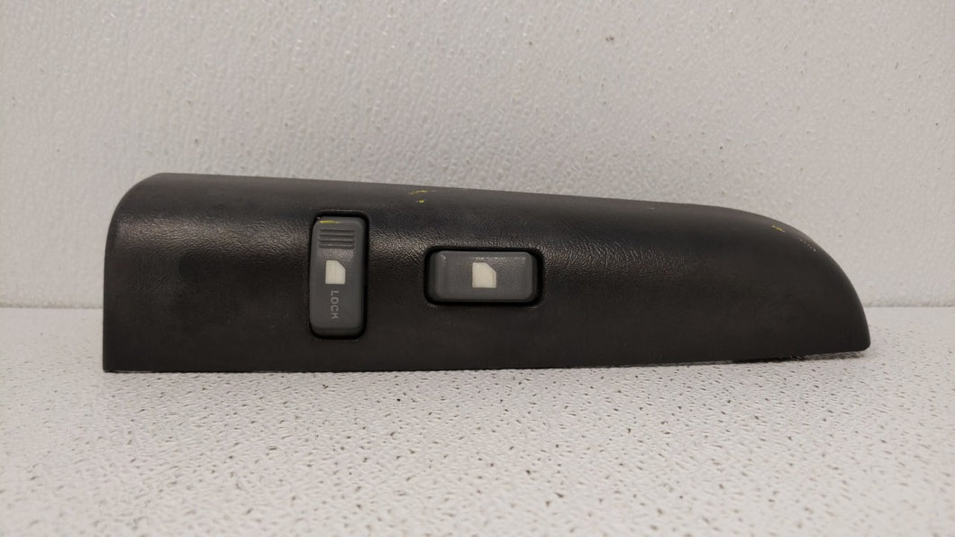 2004 Chevrolet Blazer Passeneger Right Power Window Switch 15151472 - Oemusedautoparts1.com