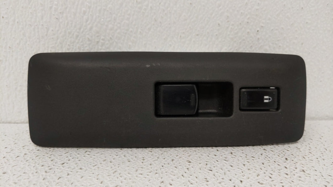 2008 Nissan Rogue Passeneger Right Power Window Switch 80960 Jm00a - Oemusedautoparts1.com