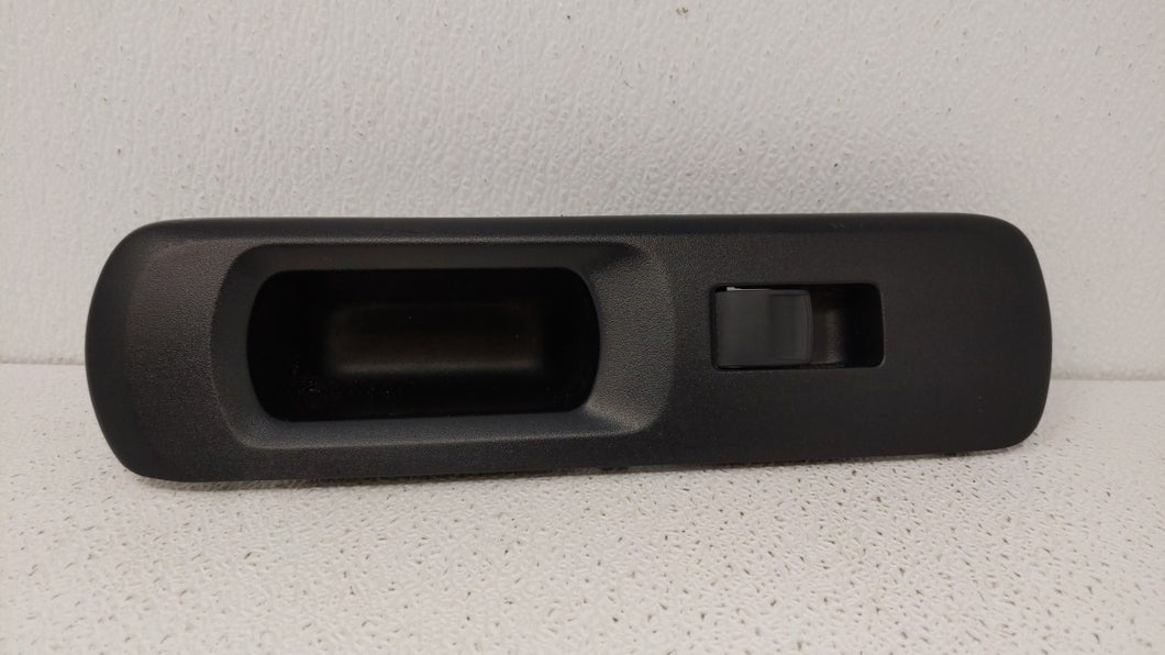 2015 Toyota Prius Passeneger Right Power Window Switch 74271-52310 - Oemusedautoparts1.com