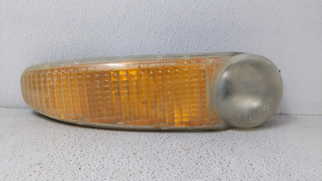 1999-2007 Gmc Sierra 1500 Passenger Right Oem Front Light Lamp - Oemusedautoparts1.com