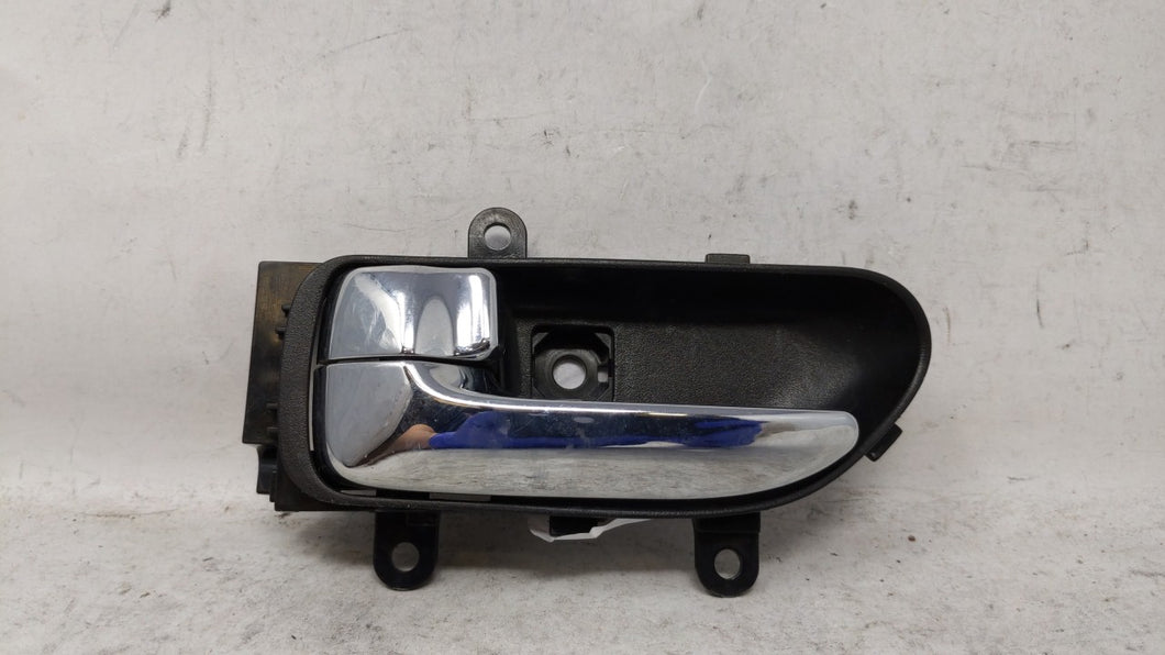 2008 Nissan Rogue Driver Front Left Door Handle Exterior Assembly - Oemusedautoparts1.com