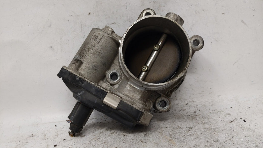 2016-2017 Chevrolet Equinox Throttle Body P/N:12632101CA 12669146AA Fits 2016 2017 OEM Used Auto Parts - Oemusedautoparts1.com