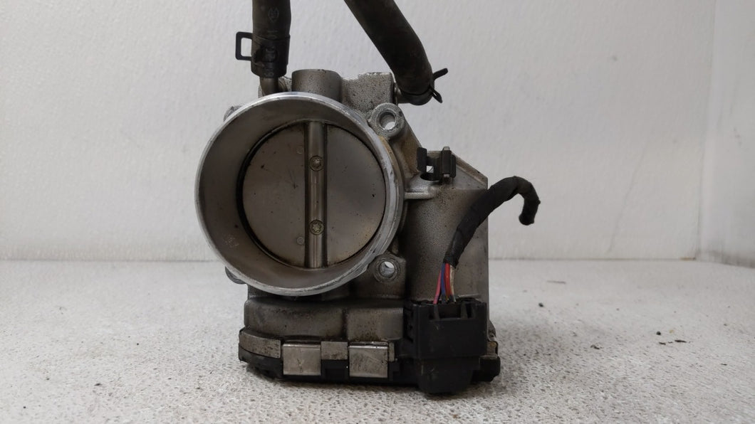 2011-2014 Hyundai Sonata Throttle Body P/N:35100-2G700 Fits 2011 2012 2013 2014 2015 2016 OEM Used Auto Parts - Oemusedautoparts1.com