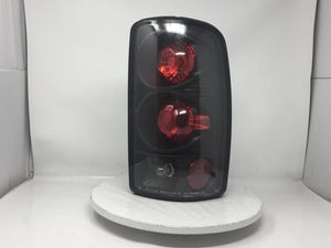 2004-2006 Chevrolet Suburban 1500 Tail Light Assembly Passenger Right OEM Fits 2004 2005 2006 OEM Used Auto Parts - Oemusedautoparts1.com